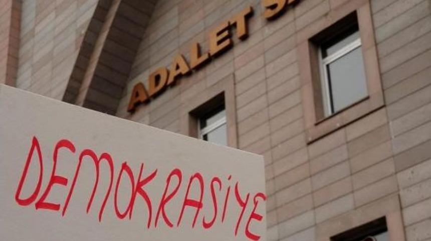 Ekrem Dumanlı'ya Hemşehrilerinden Destek