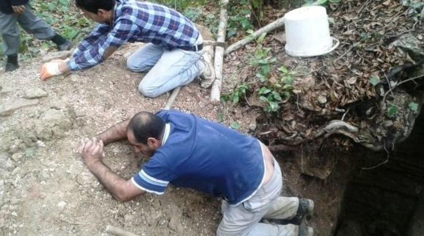 Bartın&rsquo;da Ka&ccedil;ak Kazı Operasyonu