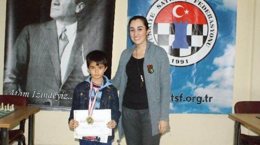 Kilis K&uuml;&ccedil;&uuml;kler İl Birinciliği Satran&ccedil; Turnuvası Yapıldı