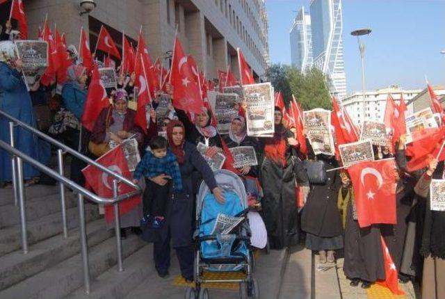 14 Aralık Operasyonuna İzmir'de Tepki