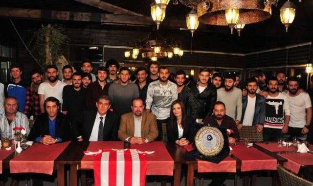 İzmir'in Galatasaray Hasretine Balçova Yaşamspor Son Veriyor