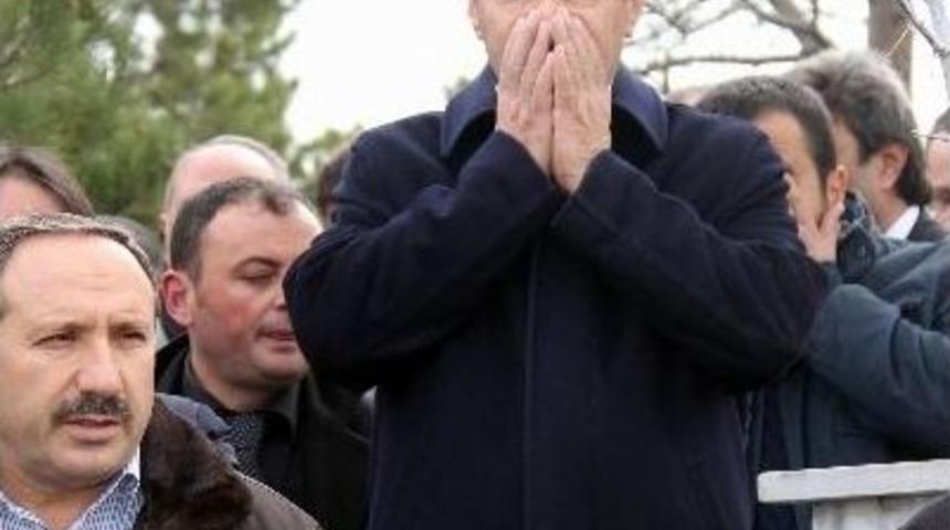 Pancar Ekicileri Kooperatifi Başkanı H&uuml;seyin Akay&rsquo;ın Acı G&uuml;n&uuml;