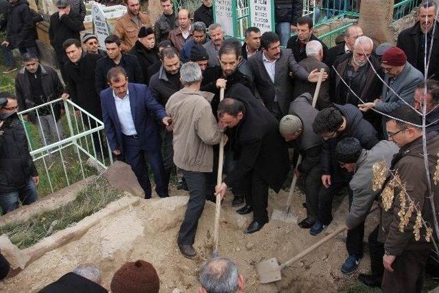 Pancar Ekicileri Kooperatifi Başkanı Hüseyin Akay’ın Acı Günü