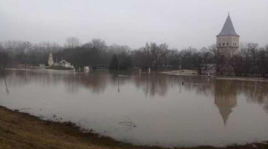 Yunanistan G&uuml;venlik Gerek&ccedil;esiyle Vatandaşlarını T&uuml;rkiye'ye G&ouml;ndermiyor