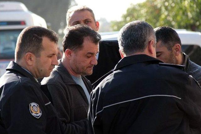 Arka Koltuğa Bıraktığı 2 Kilo Altını &Ccedil;aldırdı 1