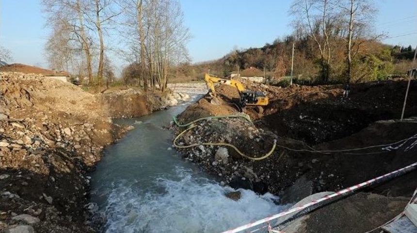 Selden Zarar G&ouml;ren Uludere K&ouml;pr&uuml;s&uuml; Yenileniyor