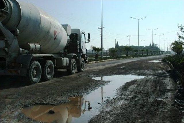 Altınova Halkının Yol Tepkisi 2