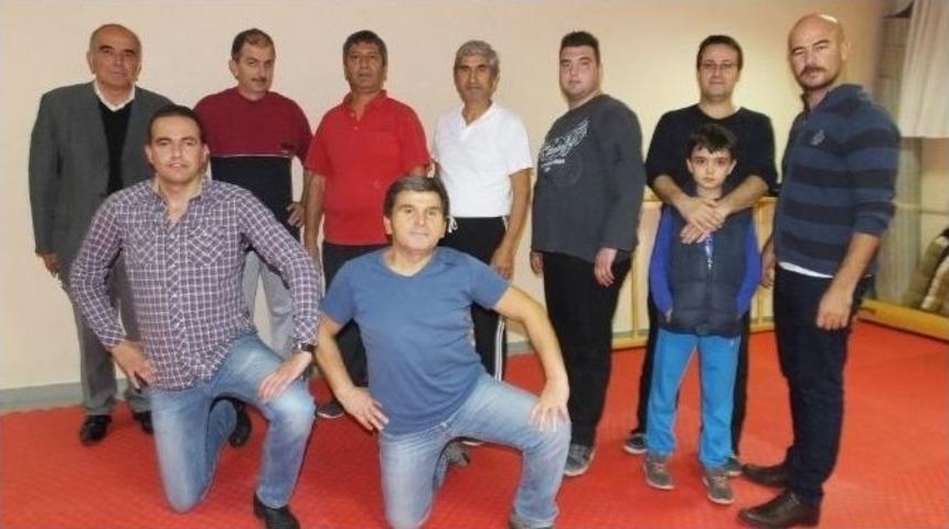 Burhaniye De Halk Oyunları Kursu İlgi G&ouml;rd&uuml;