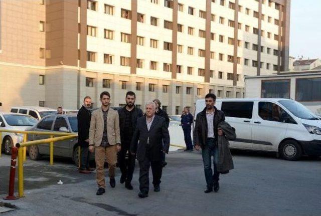 H&uuml;seyin G&uuml;lerce Emniyet &Ccedil;ıkışında A&ccedil;ıklama Yaptı 1