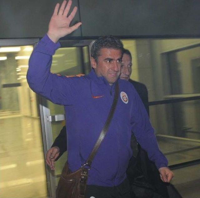 Galatasaray 16 Futbolcuyla İzmir de 2