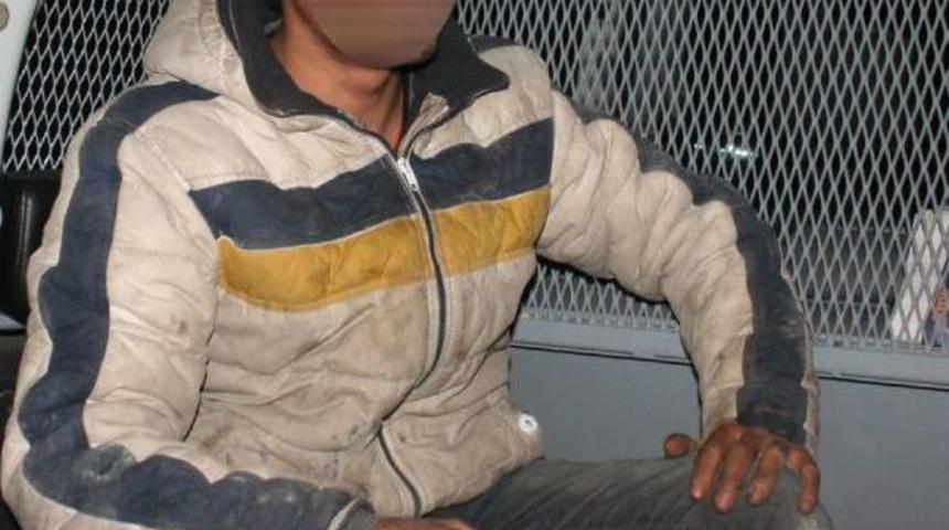 Hırsızlık Yapmak İ&ccedil;in Girdiği İşyerinde Yakalandı