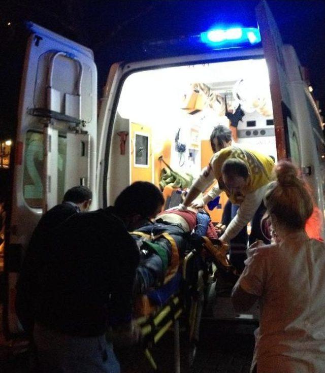 &Uuml;nye de Kaza: 2 &Ouml;l&uuml;, 1 Yaralı 2