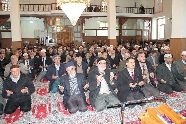 Tosya’da 100 Yıllık Cami İbadete Açıldı