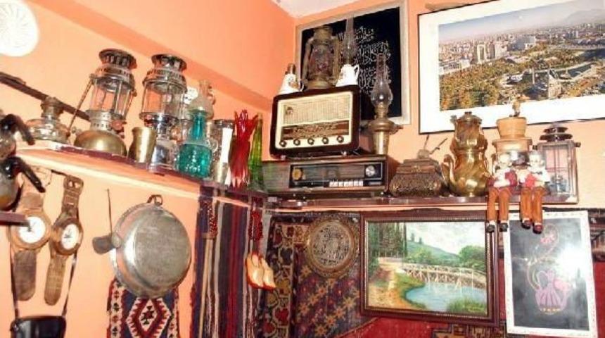 1001 Eski Eşya İle Evini M&uuml;zeye &Ccedil;evirdi