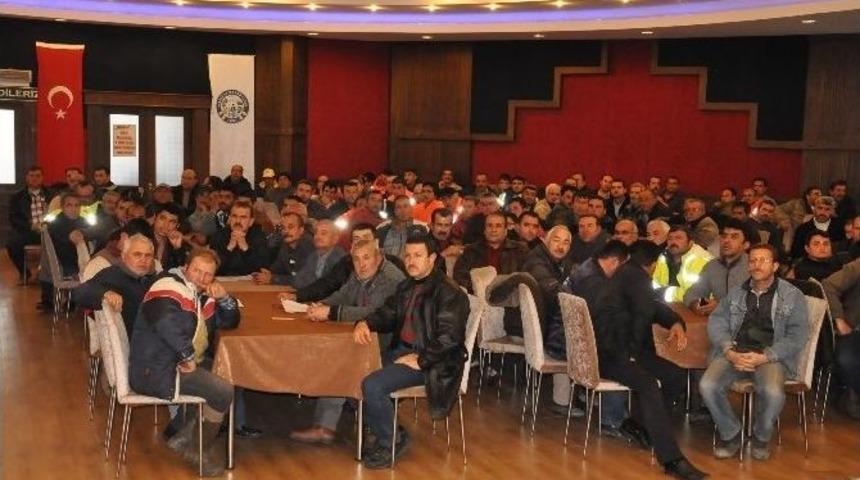 Belediye Personeline Temel İş Sağlığı Ve G&uuml;venliği Eğitimi