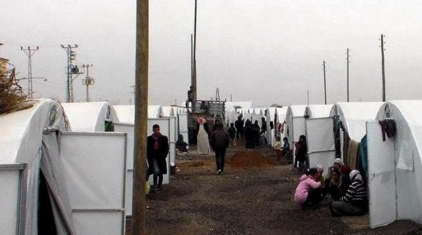 Dedaş, 5 Bin Kişinin Yaşadığı &Ccedil;adırkente Elektrik Şebekesi D&ouml;şedi