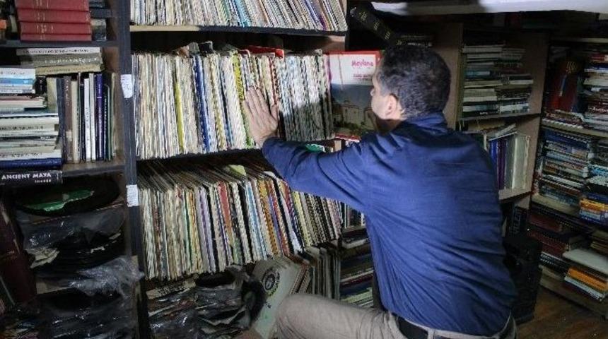 (&ouml;zel Haber) Asırlık Plaklar 150 Yıl Geriye G&ouml;t&uuml;r&uuml;yor