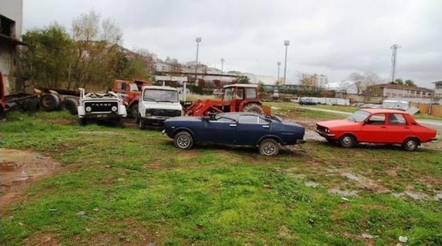 Hurda Ara&ccedil;larını Getirenler Vergi Bor&ccedil;larından Muaf Tutuluyor