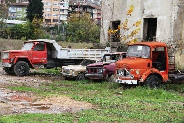 Hurda Araçlarını Getirenler Vergi Borçlarından Muaf Tutuluyor