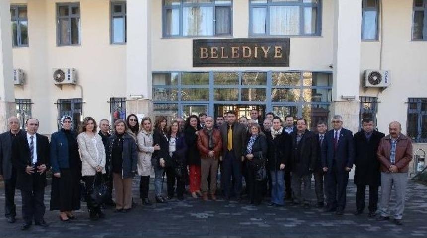 Bayraklı Heyetinden Kula&rsquo;ya Ziyaret