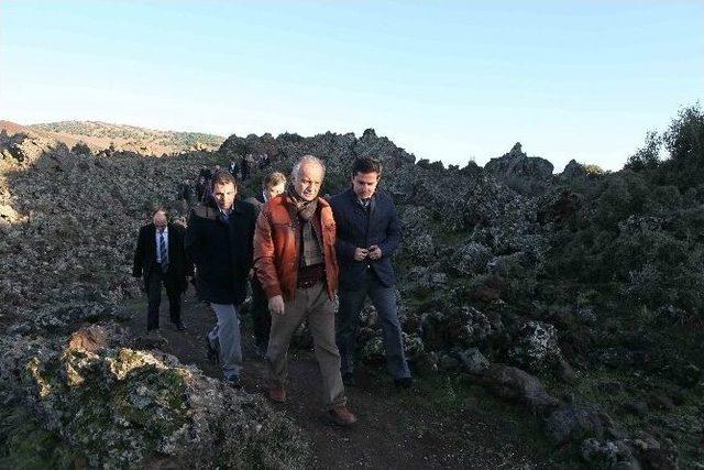 Bayraklı Heyetinden Kula&rsquo;ya Ziyaret 3