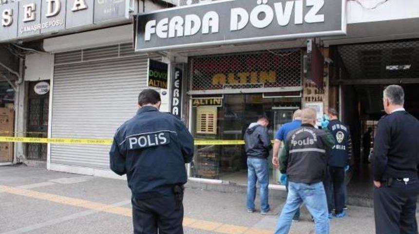 D&ouml;viz B&uuml;rosunu Soyanlar İstanbul'da Yakalandı