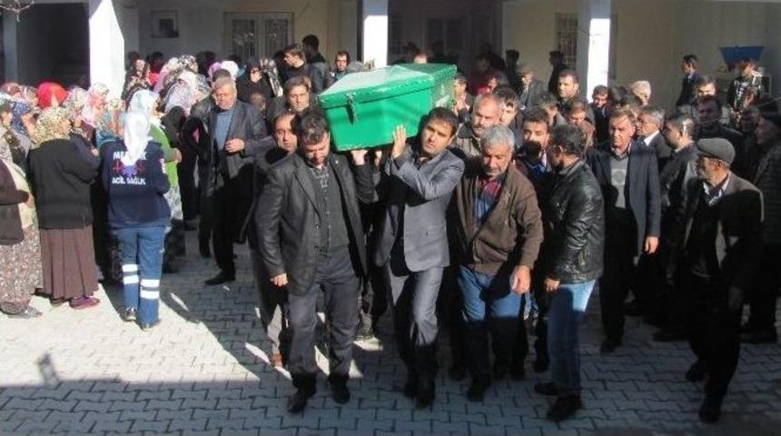 Kanser Hastası Kendisini Astı