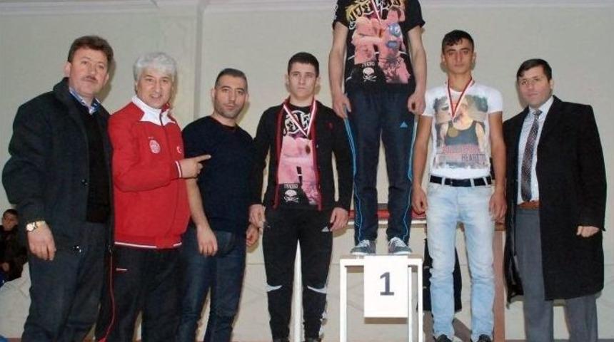 Aydıncık İl&ccedil;esinde Spora İlgi Artıyor