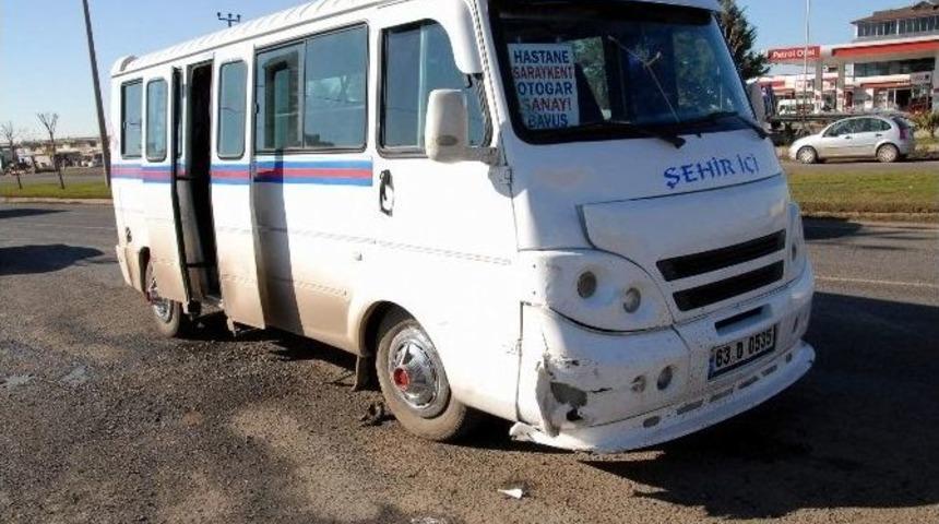 Siverek&rsquo;te Trafik Kazası: 3 Yaralı