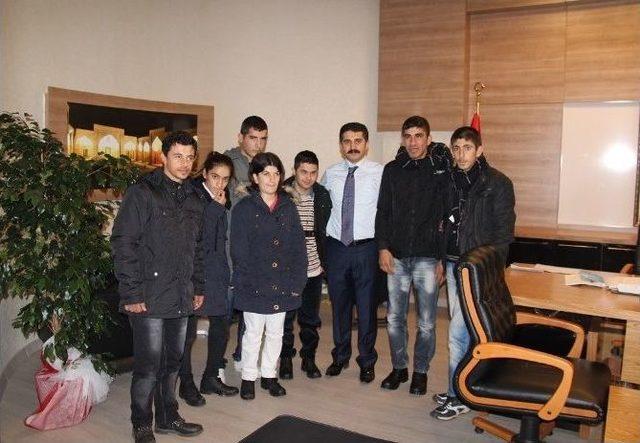 Engelli Gen&ccedil;lerden Cizre Kaymakamı Horasanlı&rsquo;ya Ziyaret 1