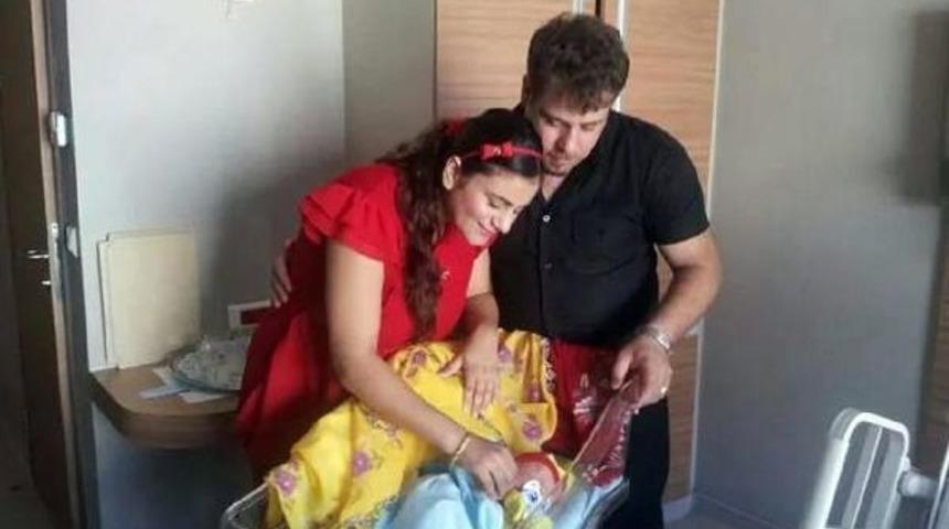 Mide K&uuml;&ccedil;&uuml;ltme Ameliyatında &Ouml;len Besler'in Ailesi Şikayet&ccedil;i Oldu