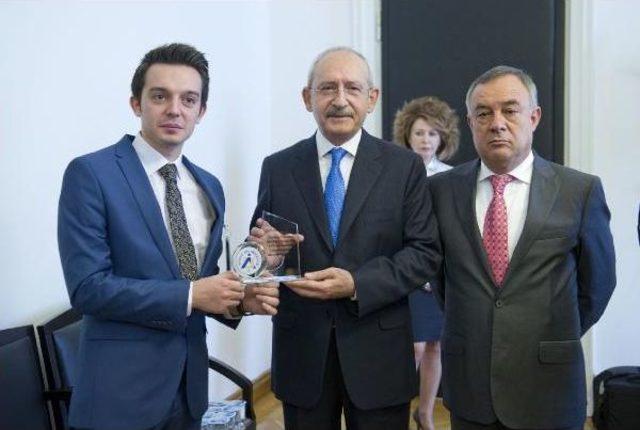 Kılı&ccedil;daroğlu, &Uuml;niversite &Ouml;ğrencilerini Kabul Etti 1