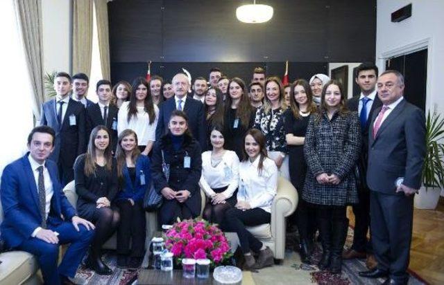 Kılı&ccedil;daroğlu, &Uuml;niversite &Ouml;ğrencilerini Kabul Etti 3