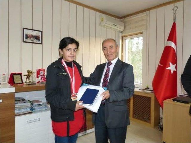 Bilecikli Dart Sporcularından B&uuml;y&uuml;k Başarı 1