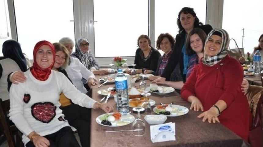 Karabigalı Kadınlar Kahvaltıda Buluştu
