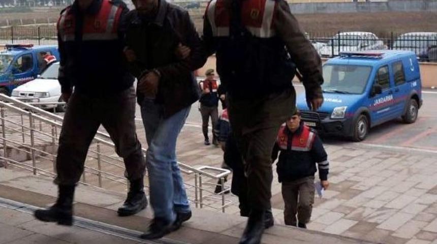 Ka&ccedil;aklara Kılavuzluk Yapan 6 Kişi Yakalandı