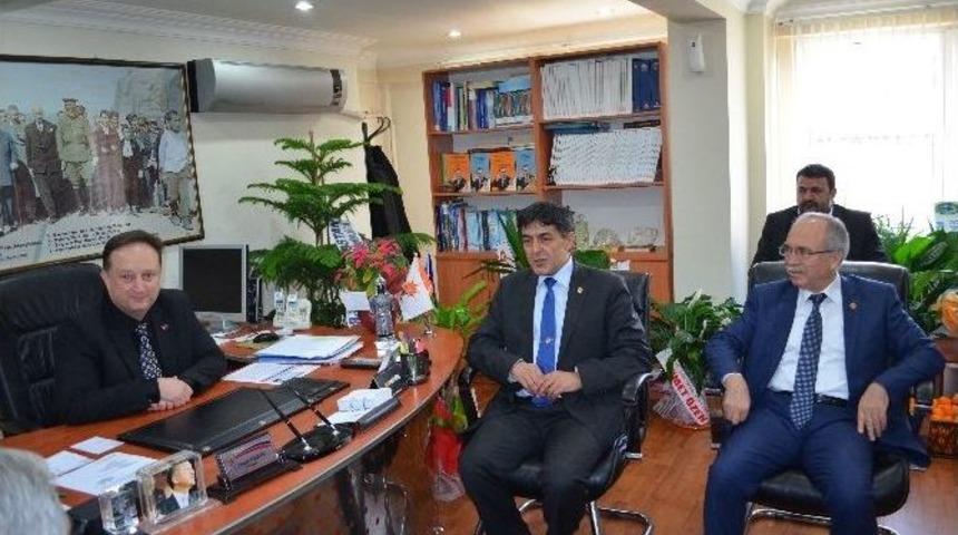 Sendikalardan Ak Parti&rsquo;ye Ziyaret