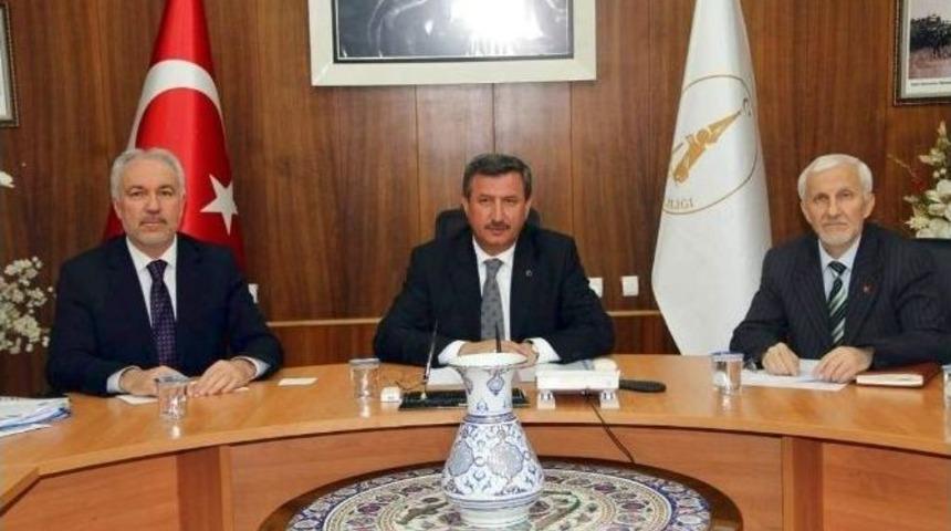 Vali Şerif Yılmaz: K&uuml;tahya&rsquo;da K&uuml;lt&uuml;r Ve Tabiat Varlıkları Yeniden Ayağa Kalkıyor