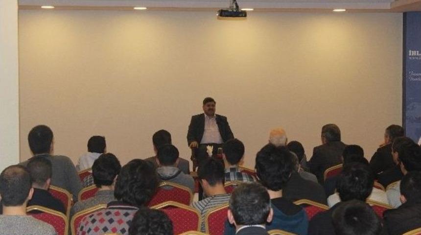 Dr. İsmail Kapan &Uuml;niversite &Ouml;ğrencileri İle Biraraya Geldi