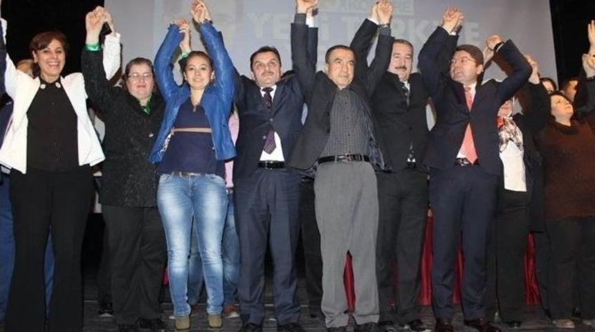 Ak Parti 5. Olağan Merkez İl&ccedil;e Kongresi Yapıldı