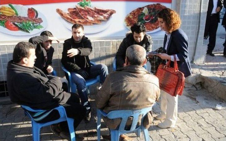 Şırnak Barosu Cizre’de İnsan Hakları Evrensel Bildirgesi Broşürü Dağıttı G4