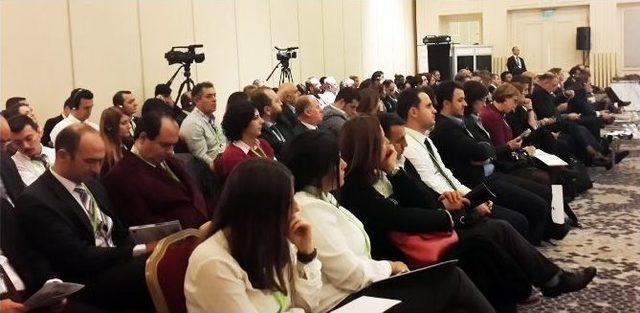 Ekmekci, D&uuml;nya Akıllı Şehirler Zirvesine Katıldı 2