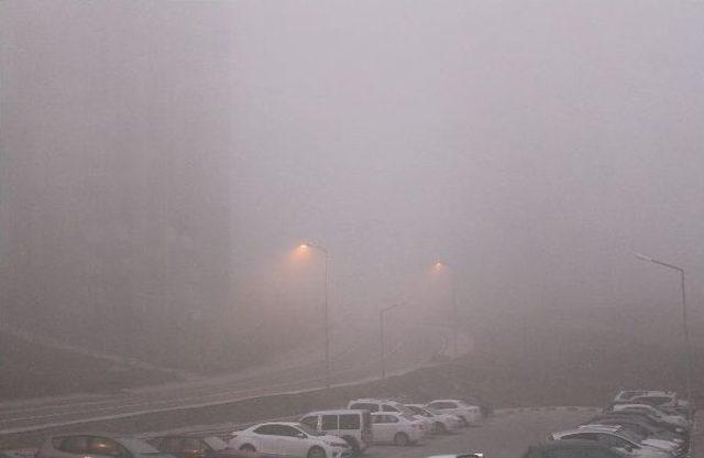 Başkent&rsquo;te Yoğun Sis Etkili Oldu 1