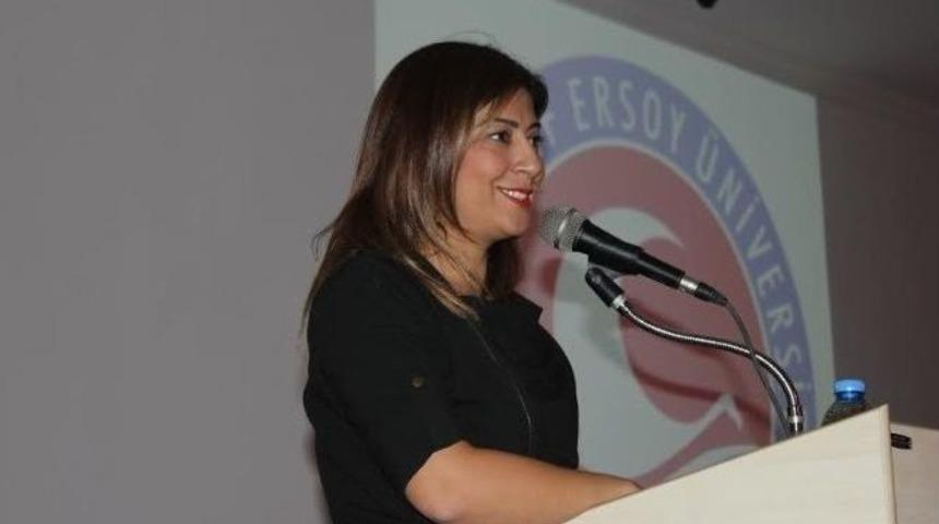 Ebru T&uuml;rel &Uuml;niversite &Ouml;ğrencileriyle Buluştu