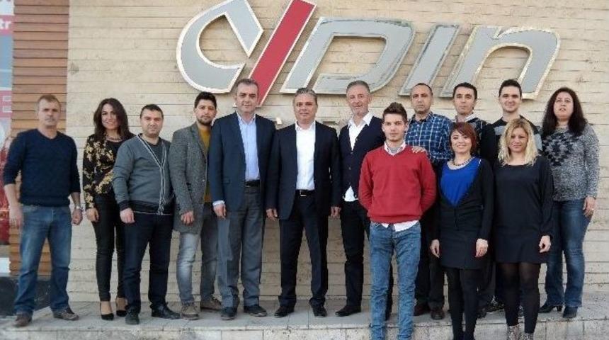 Bağış&ccedil;ılara Başkan Uysal&rsquo;dan Teşekk&uuml;r Belgesi