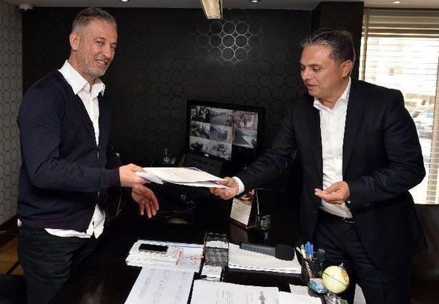 Bağış&ccedil;ılara Başkan Uysal&rsquo;dan Teşekk&uuml;r Belgesi 1