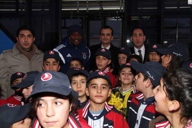 &Ouml;ğrenciler Erzurum Havalimanını Ziyaret Etti 2