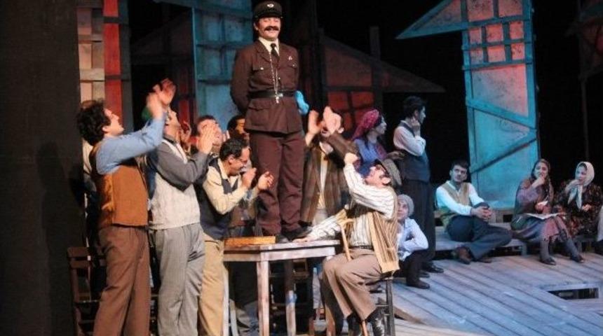 &ldquo;murtaza &ldquo; Ayakta Alkışlandı