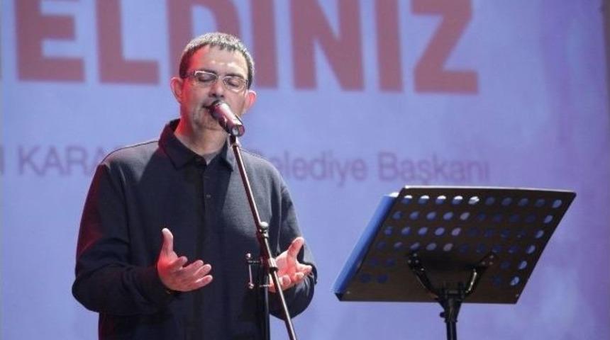 İbrahim Sadri&rsquo;den Unutulmaz Şiir Akşamı