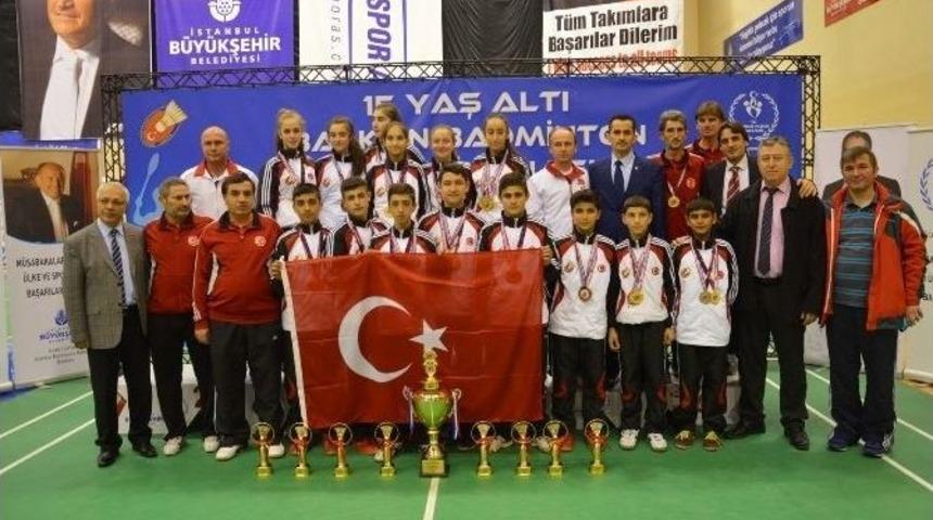 Badminton&rsquo;da Balkan Şampiyonu Oldular